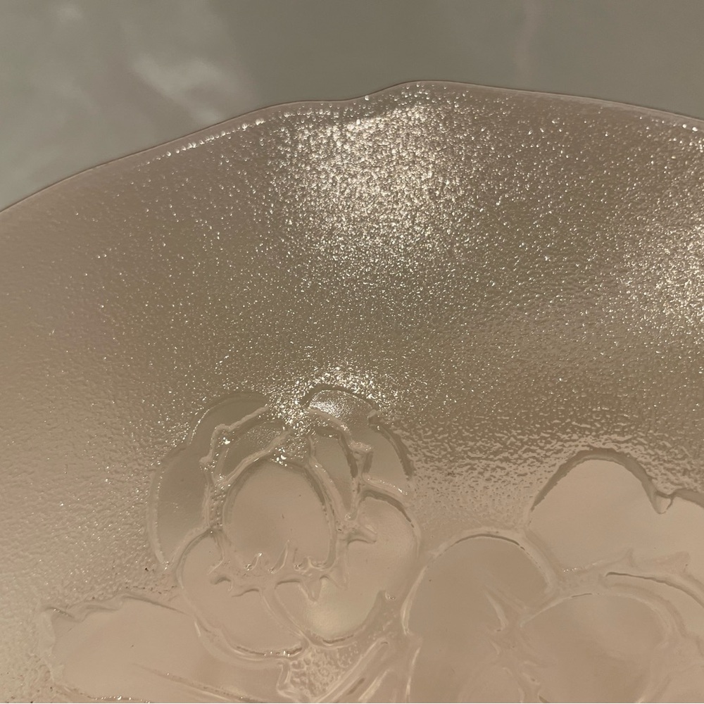 🥳BOGO! Arcoroc “Rosaline” Rosa Pink Dinner Plate | Raised Embossed Roses |France - Picture 7 of 10